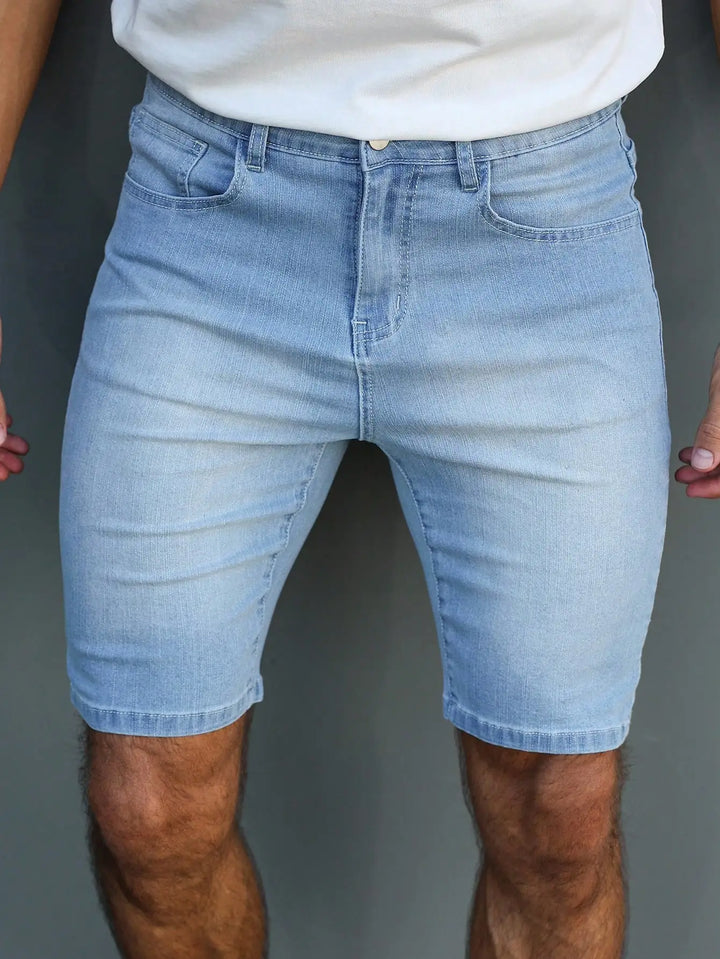 Szorty jeansowe męskie jasny niebieski denim z klasycznymi kieszeniami i podwiniętymi nogawkami